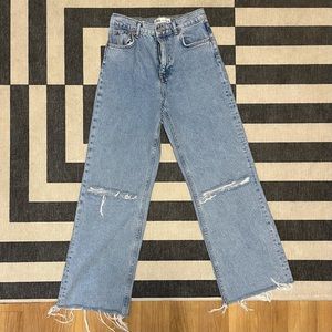 90s Full Length Light Wash Jeans (Knee Rips)